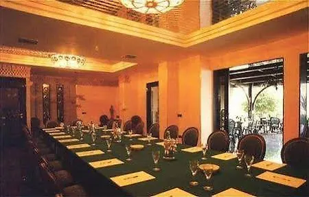 埃克拜伦酒店 酒店 4*