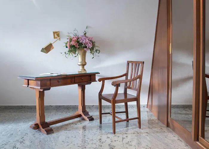 酒店 埃克拜伦酒店 4*