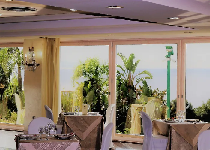 埃克拜伦酒店 酒店 4*